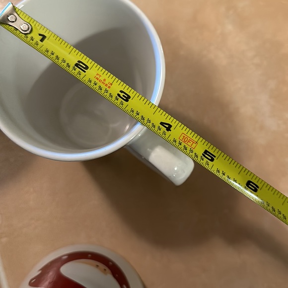 4 Christmas Cups - Picture 10 of 10